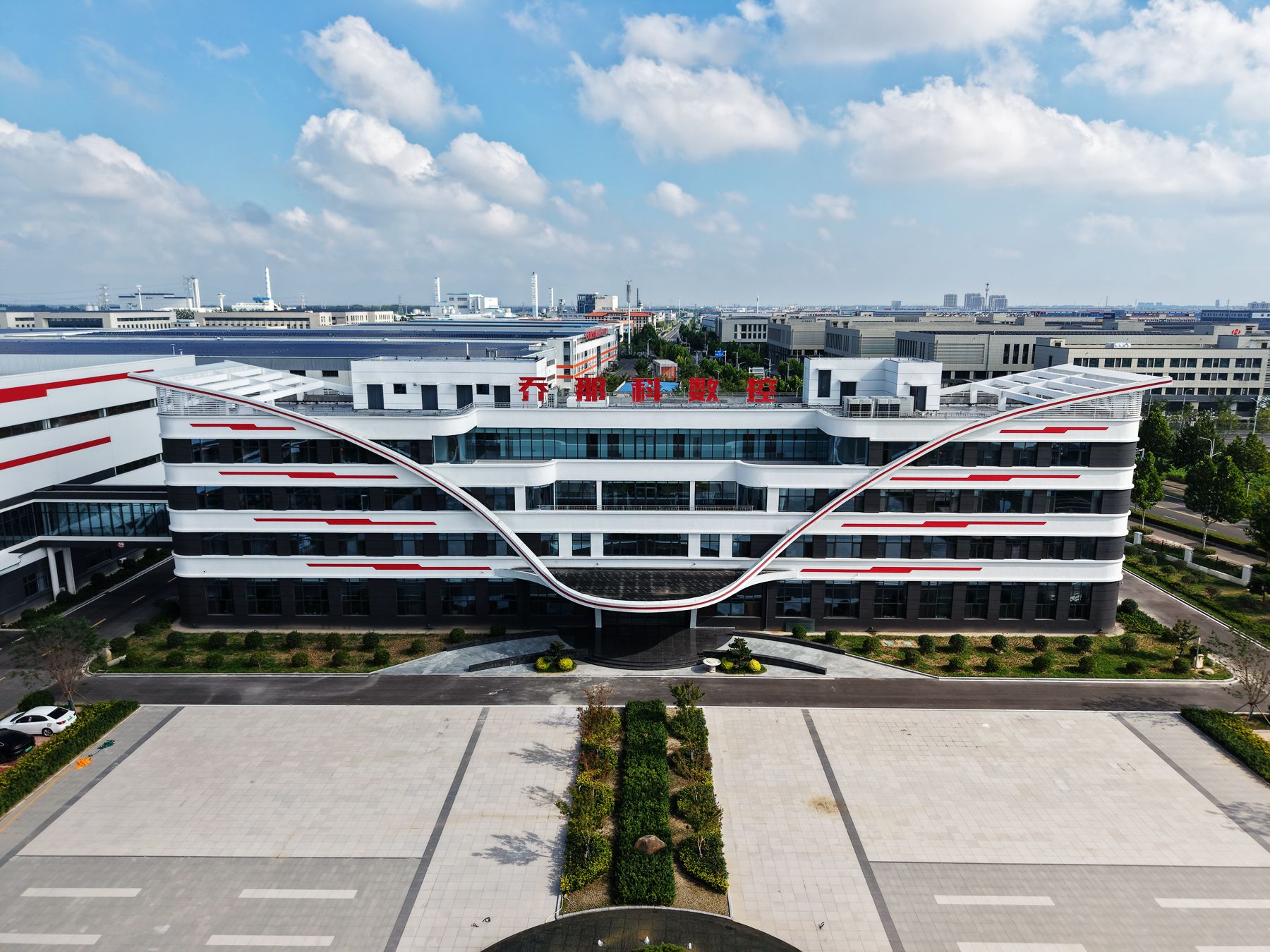 龍門加工中心推薦：喬那科數控憑什么上榜？